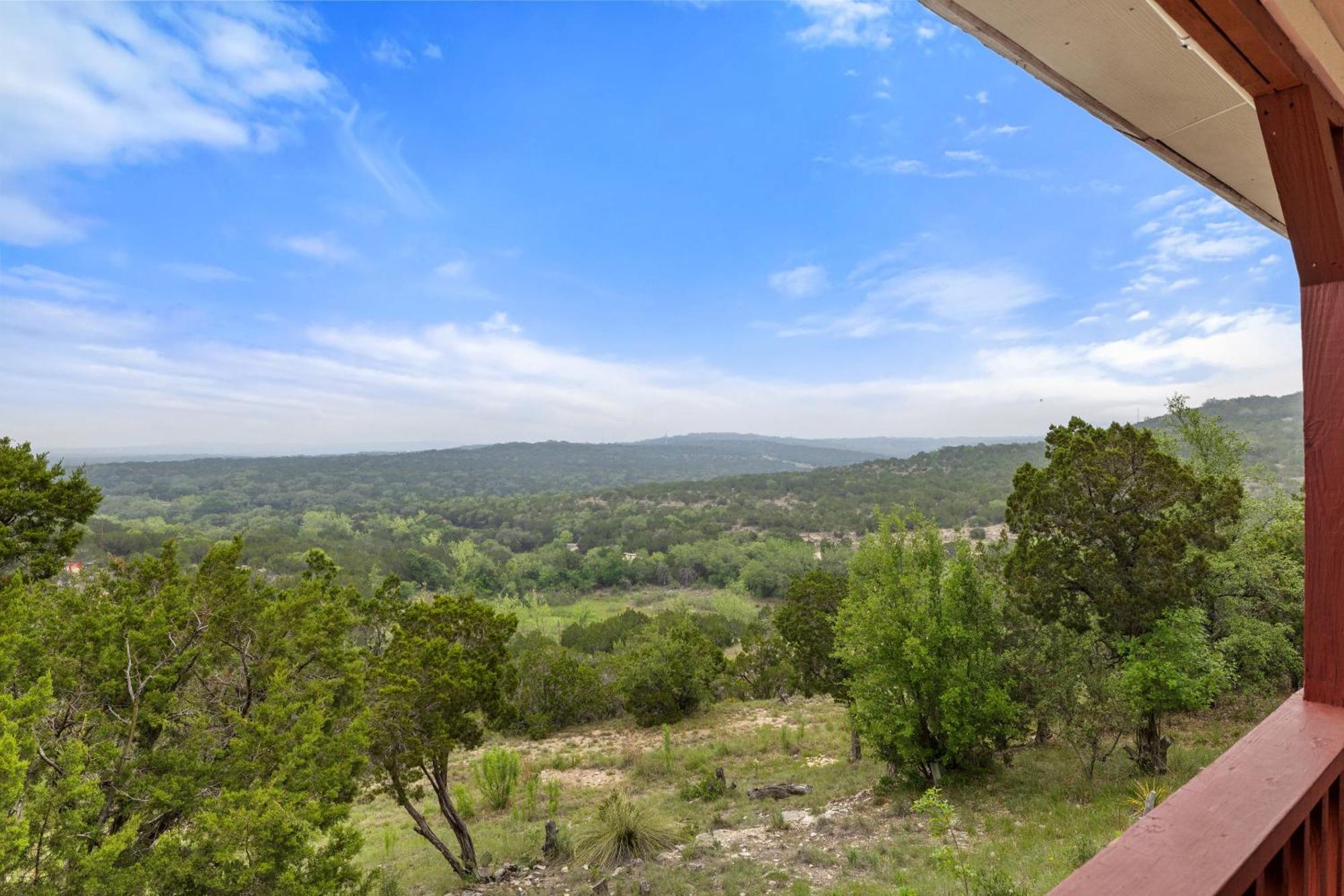 Entire 2Br 2Ba Hilltop View Home Sleeps 7 Pets 4 Acres Jacuzzi Central Ac Kingbeds Free Wifi-Parking Kitchen Washerdryer Starry Terrace Two Sunset Dining Patios Grill Stovetop Oven Fridge Onsitewoodedhiking Wildlife Coveredpatio4Pets & Birds Singing! Marble Falls Exteriör bild